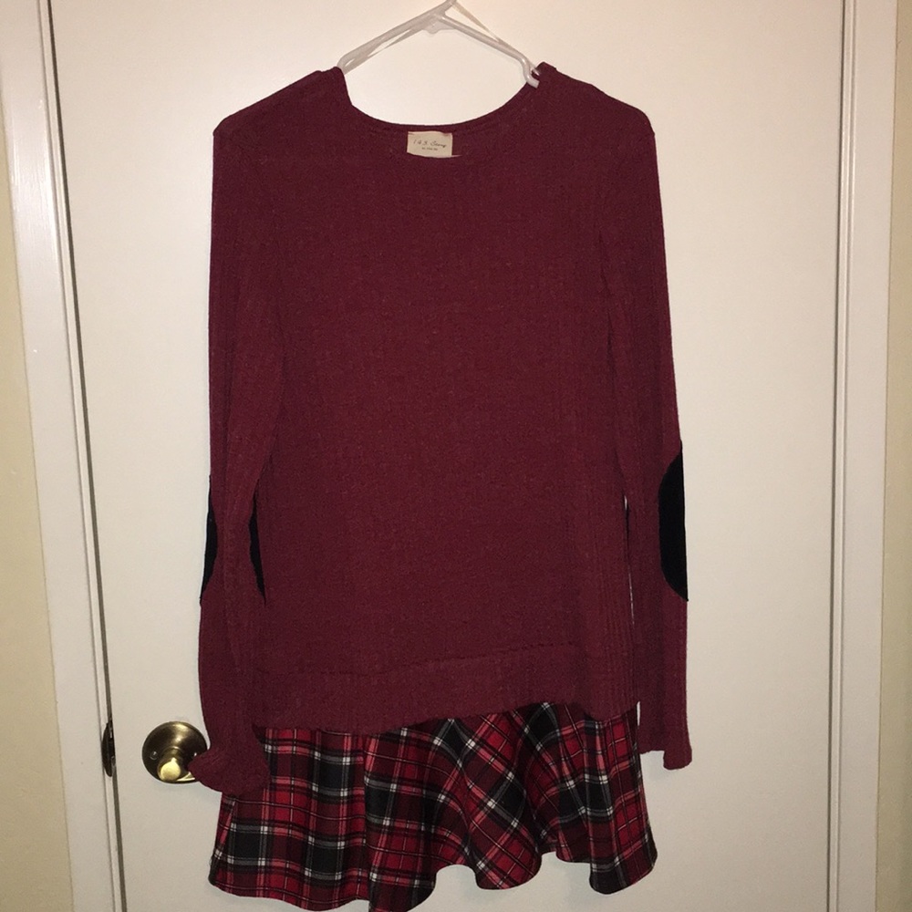 Red ribbed tunic with plaid bottom